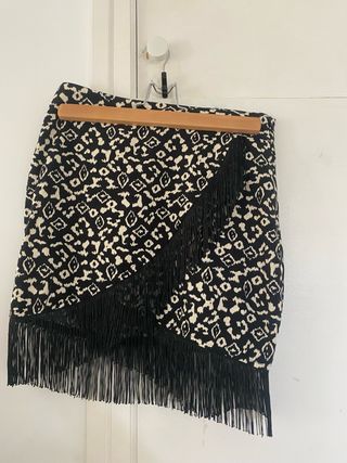 Falda Zara Flecos Estampada Talla S