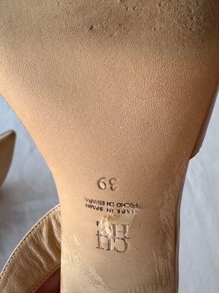 Sandalias Slingback Carolina Herrera Beige