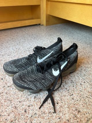 Nike Air Vapormax Negro/Gris
