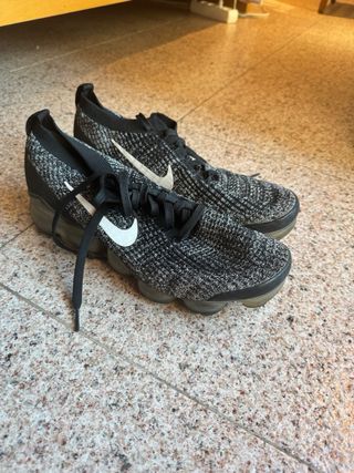 Nike Air Vapormax Negro/Gris