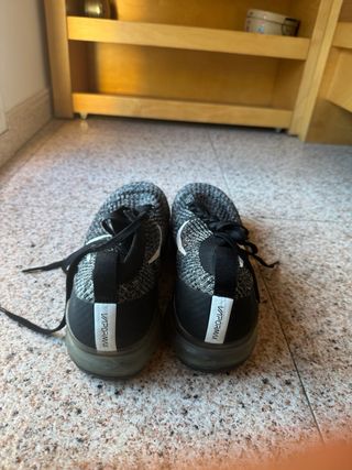 Nike Air Vapormax Negro/Gris