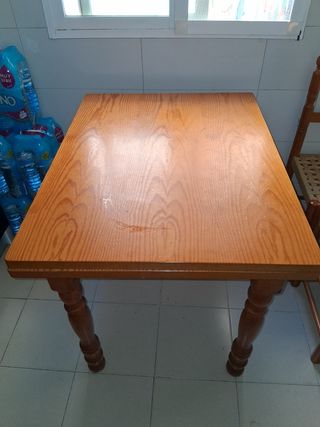 Mesa y 4 Sillas Rústicas Madera