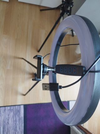 Aro de luz LED regulable con trípode