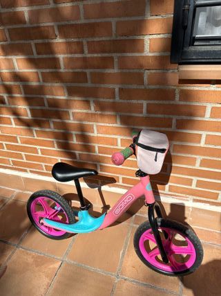 Bicicleta sin pedales Gomo rosa y azul
