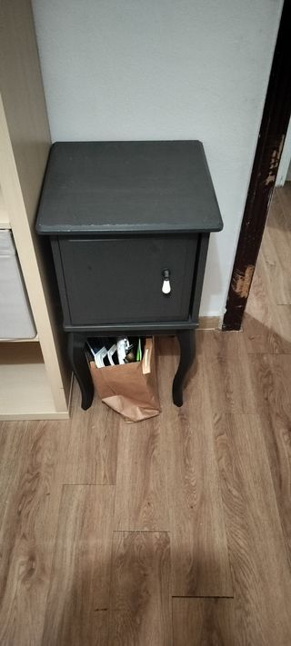 Mesita de noche Ikea gris