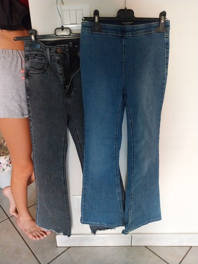 Due Jeans bambina a zampa