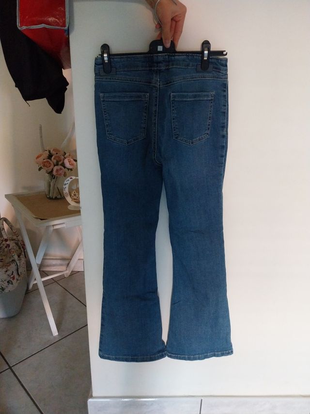 Due Jeans bambina a zampa