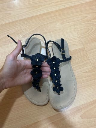 Sandalias negras Zara