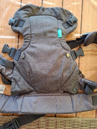 Mochila Portabebés Infantino Flip 4-en-1 COMO NUEV