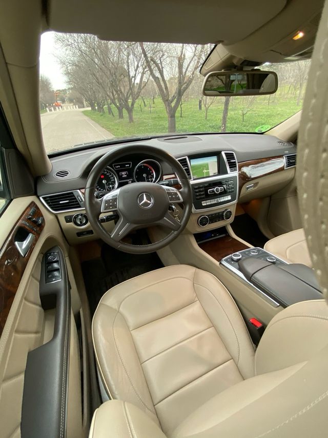 Mercedes-Benz GL350 AMG