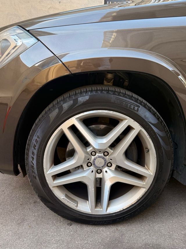 Mercedes-Benz GL350 AMG