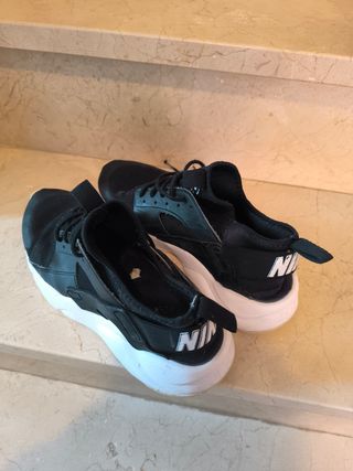 Nike Huarache Run Ultra Negras Talla 43