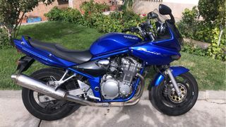 Suzuki Bandit S Azul