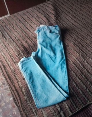 Pantalón pitillo azul talla M
