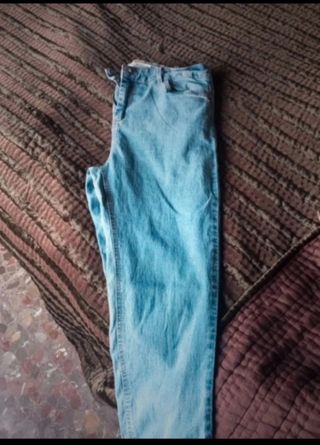 Pantalón pitillo azul talla M
