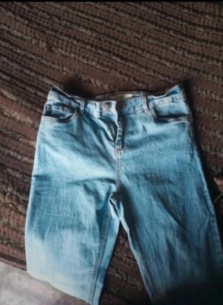 Pantalón pitillo azul talla M