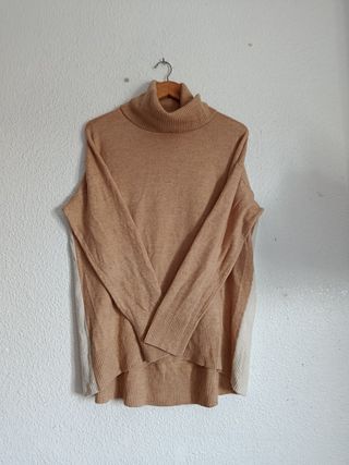 Jersey Mango cuello alto beige talla M