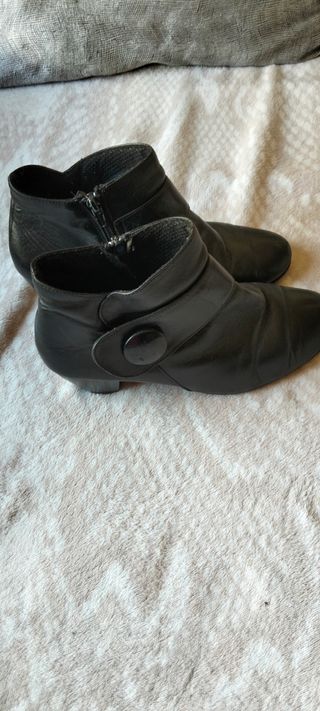 Botines de piel negros Talla 37