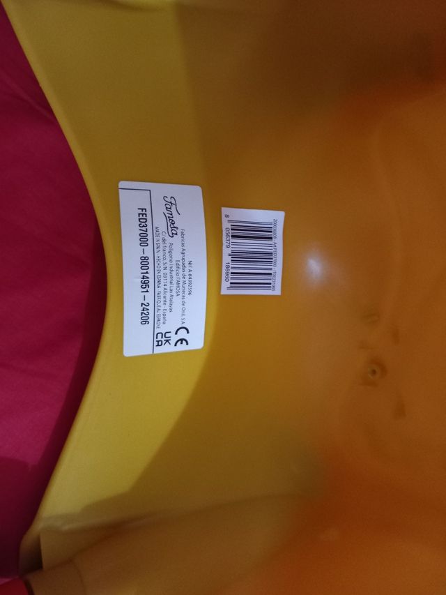 Correpasillos bebé oruga amarillo