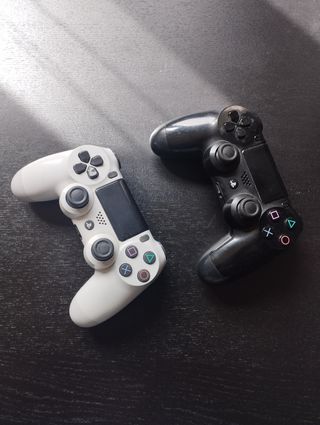 2 Mandos PS4 (PlayStation 4) Sony