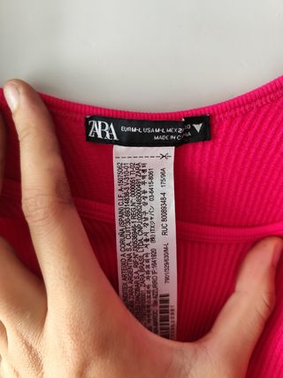 Body Zara rosa fucsia elástico 