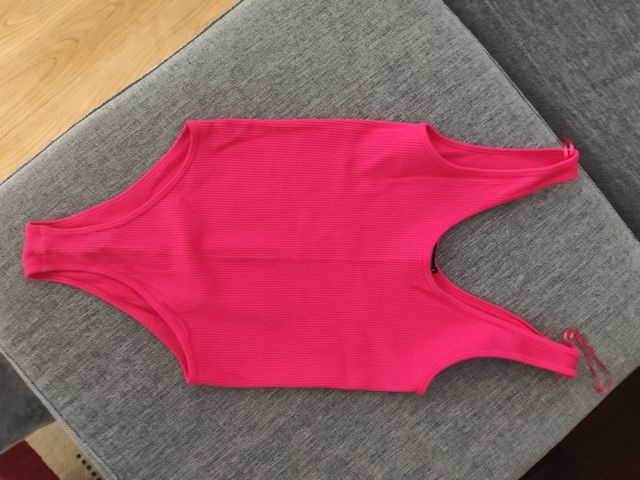 Body Zara rosa fucsia elástico 