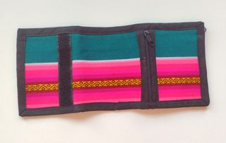 Cartera billetera de tela de colores y cremalleras