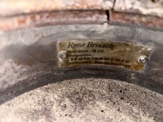 chimenea Rene brisach con mármol veneciano 