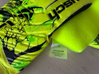 Guantes de portero Reusch talla 9