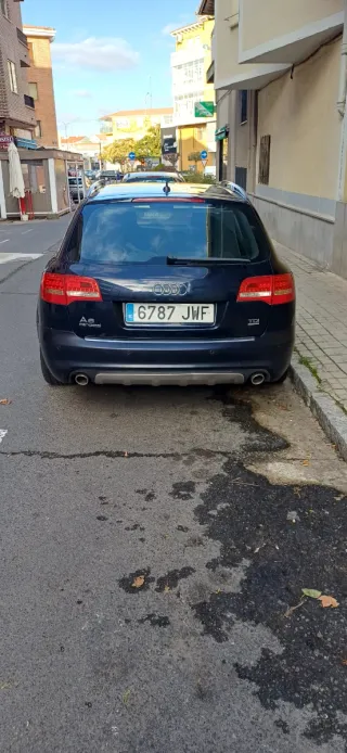 Audi A6 Allroad 2011