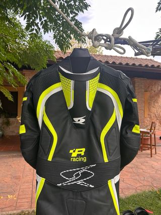 Equipación completa moto (mono, botas y guantes)