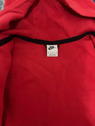 Nike Tech Fleece Roja Talla M