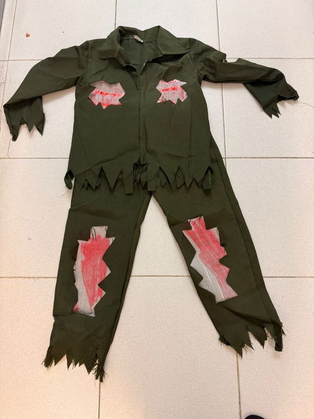 Disfraz Halloween Zombie Roto Sangriento