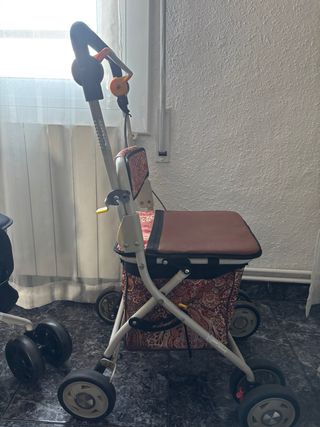 Andador 4 ruedas con cesta
