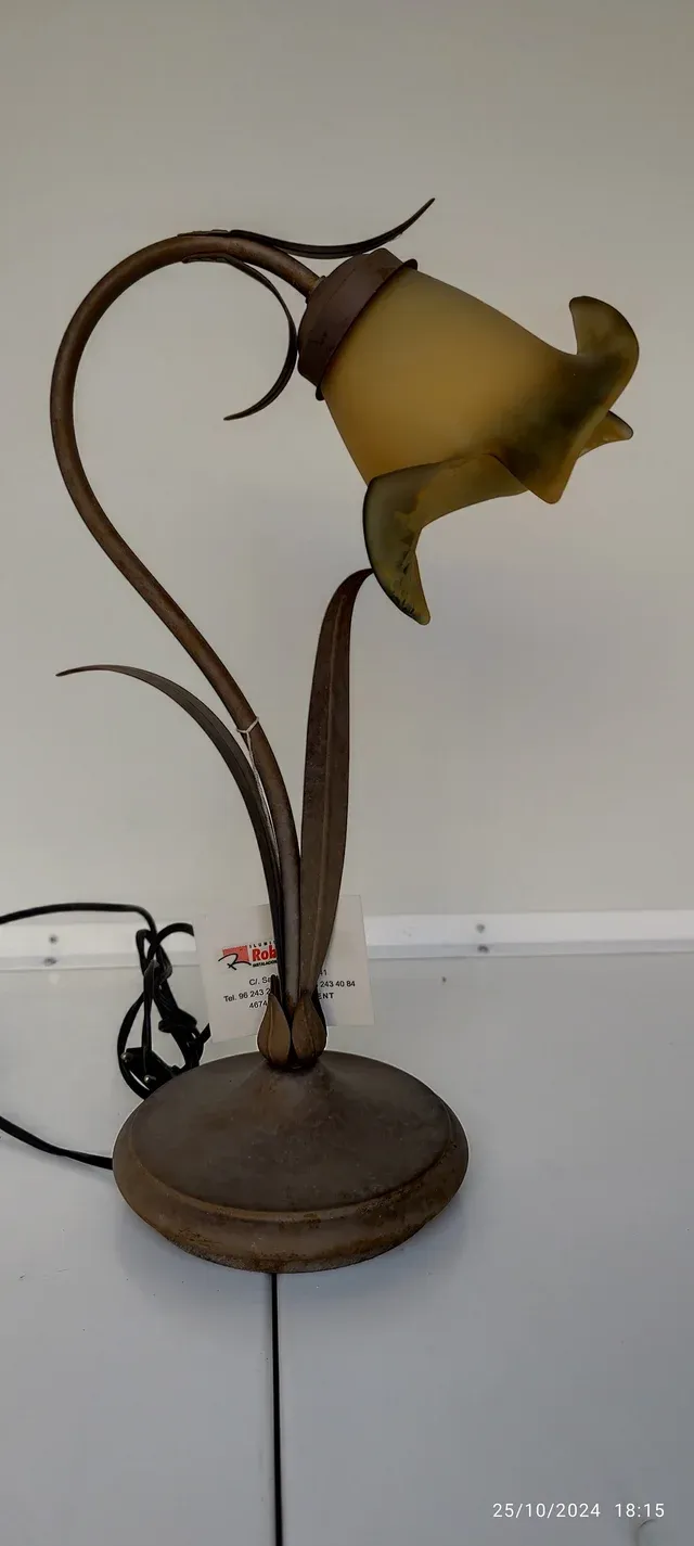 Lámpara de mesa Rob flor cristal metal