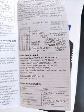 Cargador Xtar VC2SL y Powerbank.