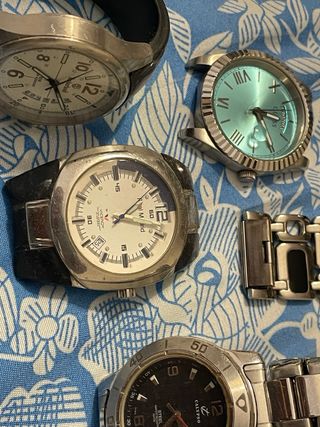 Reloj Time Force Negro y Plateado