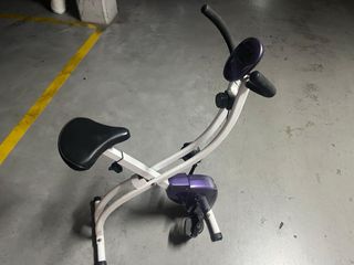 Bicicleta estática plegable