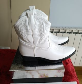 Botines camperos blancos talla 38