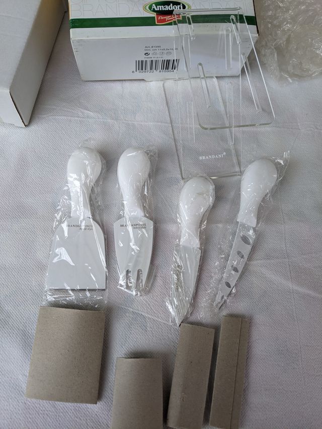 Set Coltelli Formaggio Amadori Acciaio Inox