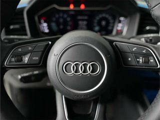 Audi A1 1.0 TFSI 116CV Adrenalin  Edition Stronic