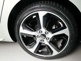 Audi A1 1.0 TFSI 116CV Adrenalin  Edition Stronic