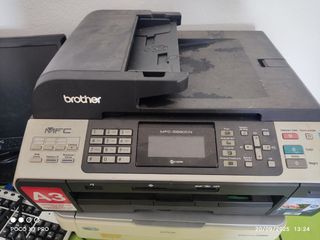 Fotocopiadora Brother MFC-5890CN