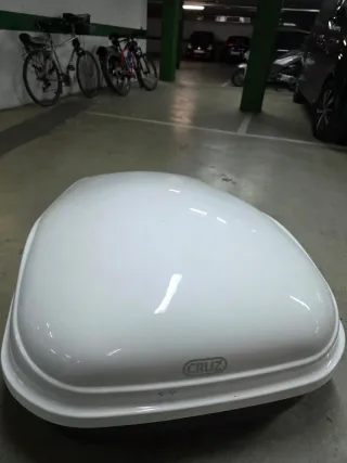 Cofre - baca de coche Cruz + barras techo