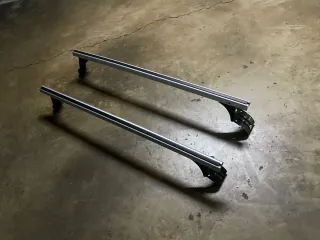 Cofre - baca de coche Cruz + barras techo