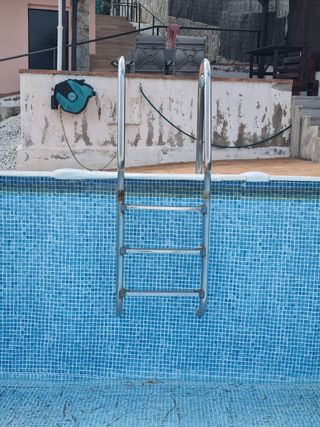 Escalera Piscina de de aluminio