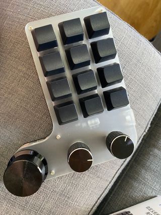 Teclado programable USB/Bluetooth sin usar
