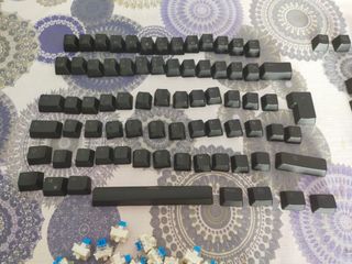 Switches y Keycaps Mecánicos Negros