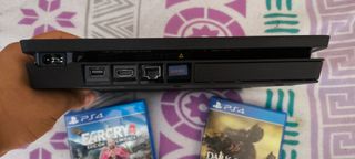 PS4 Slim 1TB Negra + 2 Juegos