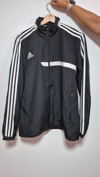 Chándal Adidas Negro con Rayas Blancas